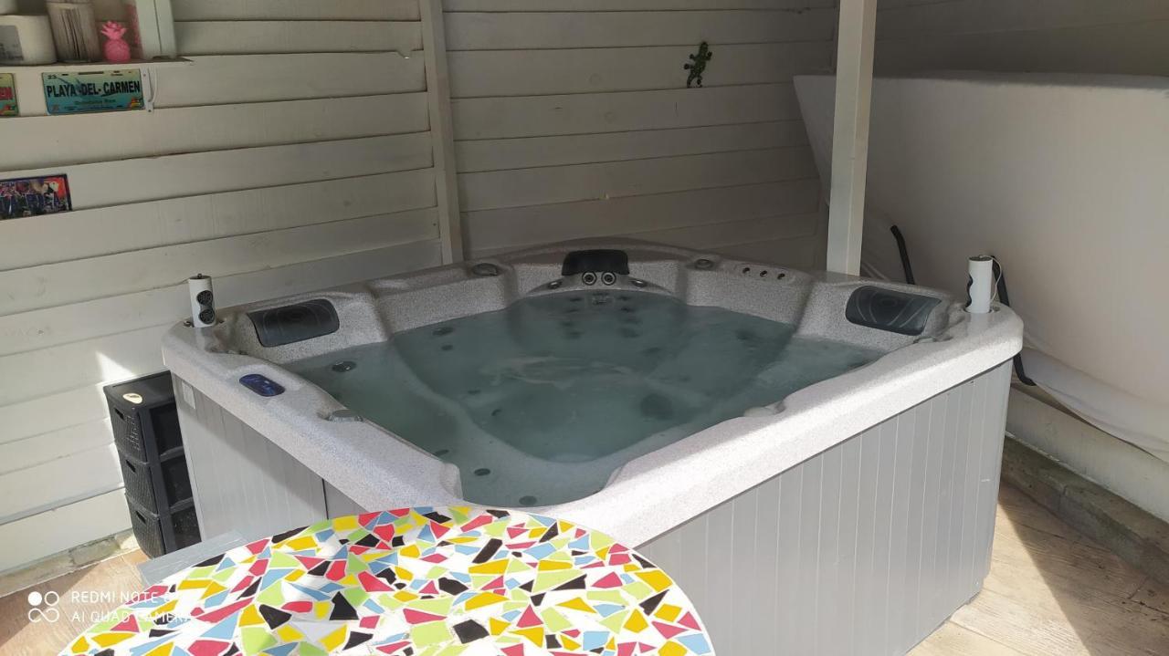 Appartement Tout Confort Au Calme Avec Jacuzzi Mouguerre Экстерьер фото